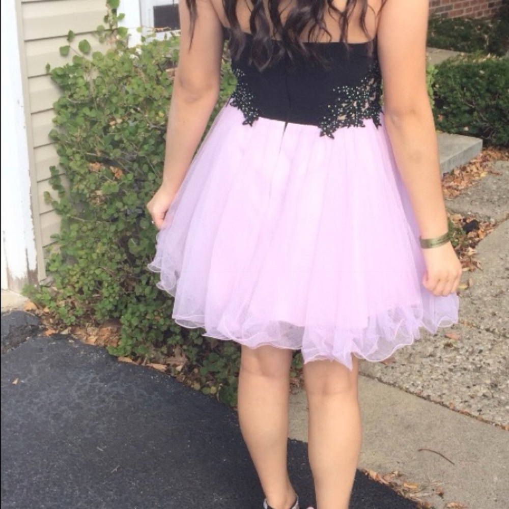 Windsor Homecoming dress - Picture 2 of 3